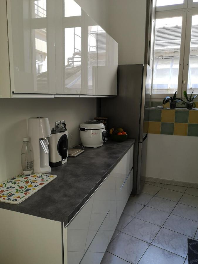 Appartement De 105M2, Balcon Sur Cours De La Republique Ναρμπόν Εξωτερικό φωτογραφία